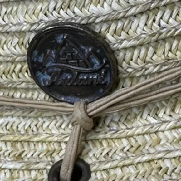 Disney Aulani Hawaii Women's Straw Floppy Sun Hat - Picture 3 of 6